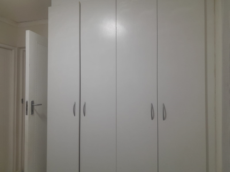 1 Bedroom Property for Sale in Whispering Pines Western Cape